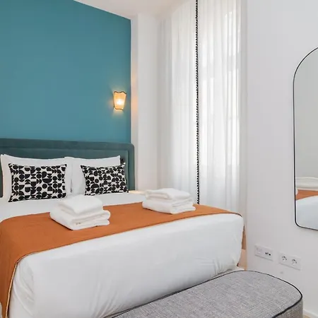 아파트호텔 Ando Living - Santa Justa 77 House 4*