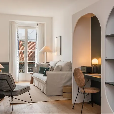 Ando Living - Santa Justa 77 House リスボン