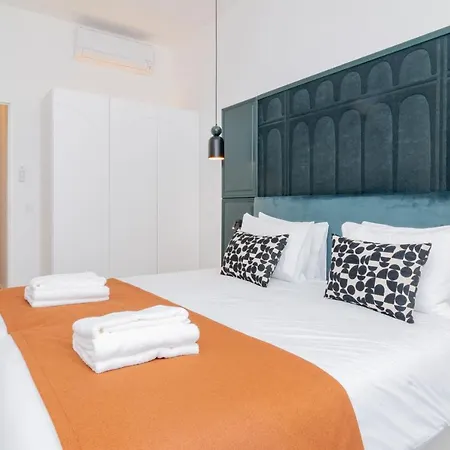 Ando Living - Santa Justa 77 House Lisbon