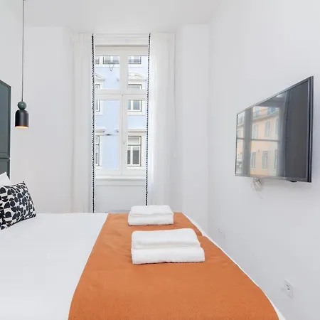 Ando Living - Santa Justa 77 House 4* 리스본