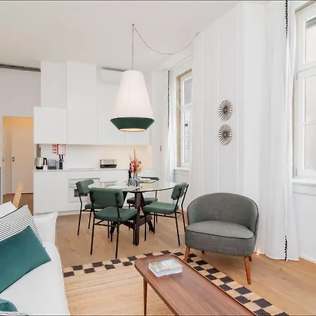 Ando Living - Santa Justa 77 House 4* リスボン