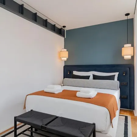 Ando Living - Santa Justa 77 House * Lisbon
