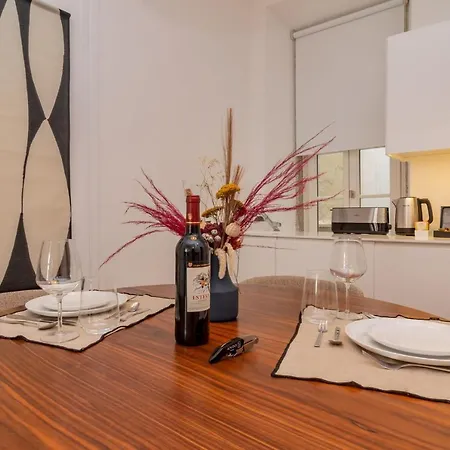 Ando Living - Santa Justa 77 House Apartment *