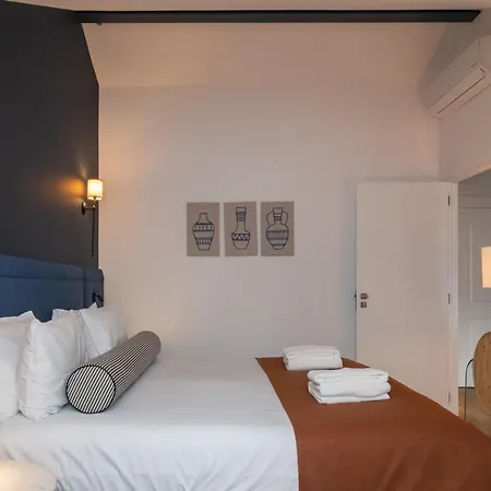Ando Living - Santa Justa 77 House Apartment Lisbon