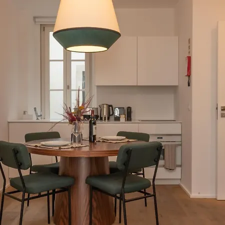 Ando Living - Santa Justa 77 House 아파트호텔 4*