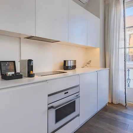 Ando Living - Santa Justa 77 House Lisbon
