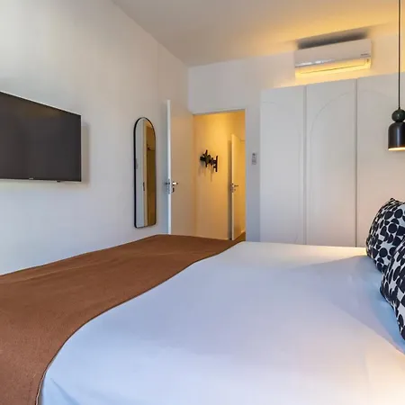 Ando Living - Santa Justa 77 House * Lisbon