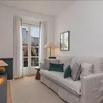 Ando Living - Santa Justa 77 House Lägenhetshotell Lisboa