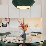 Ando Living - Santa Justa 77 House Lägenhetshotell 4*