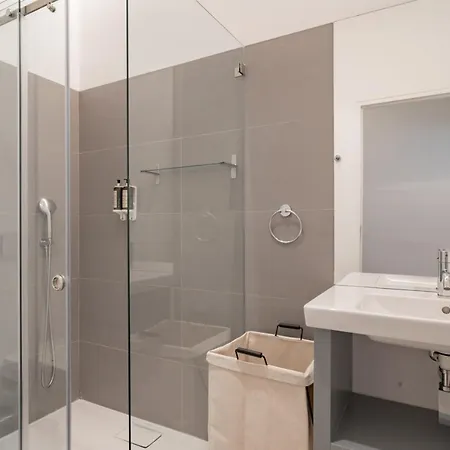 Ando Living - Santa Justa 77 House Apartman *