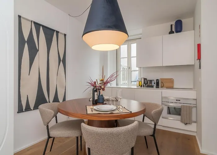 Ando Living - Santa Justa 77 House Aparthotel