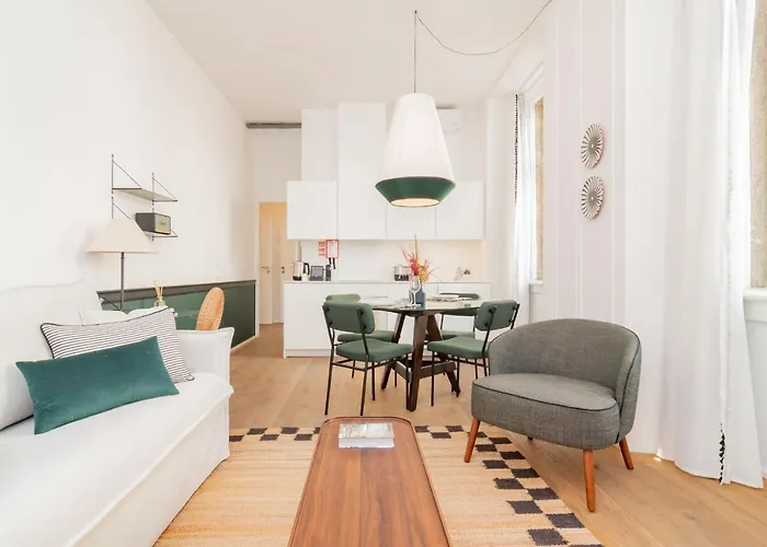 Aparthotel Ando Living - Santa Justa 77 House 4*