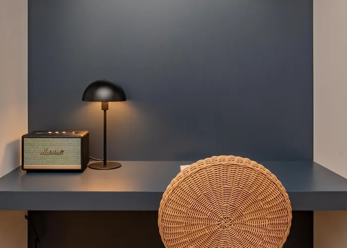 Aparthotel Ando Living - Santa Justa 77 House 4*