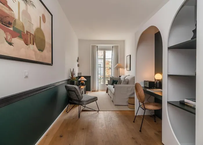 Aparthotel Ando Living - Santa Justa 77 House