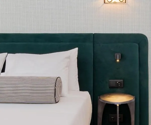 Aparthotel Ando Living - Santa Justa 77 House 4*