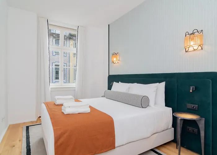 Ando Living - Santa Justa 77 House Aparthotel 4*
