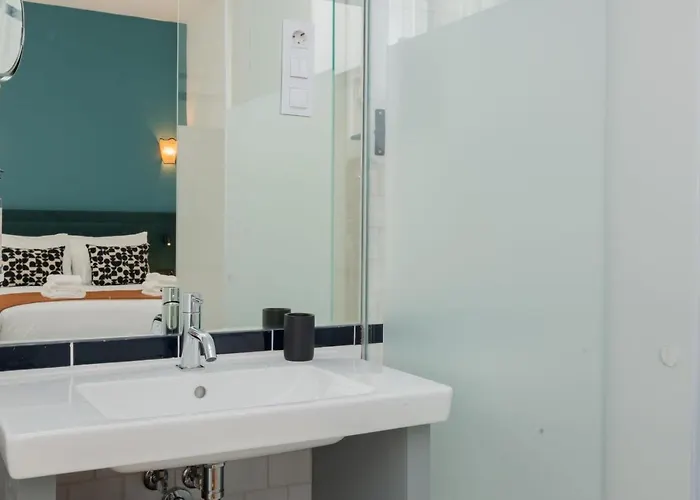 Ando Living - Santa Justa 77 House