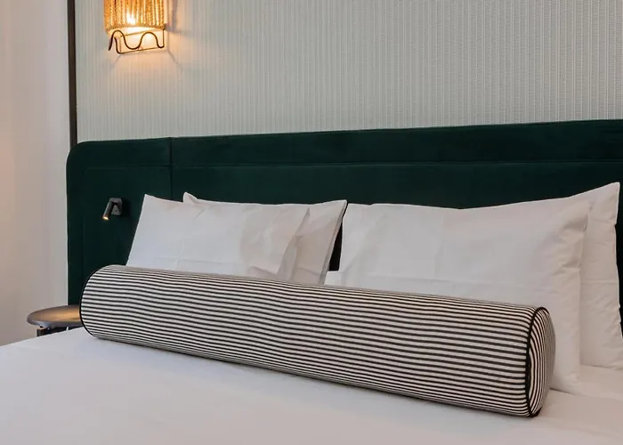 Aparthotel Ando Living - Santa Justa 77 House 4*