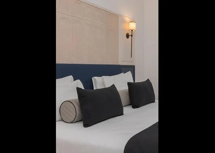 Ando Living - Santa Justa 77 House Aparthotel 4*