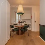 Ando Living - Santa Justa 77 House Apartmanhotel