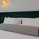 Apartmanhotel Ando Living - Santa Justa 77 House 4*