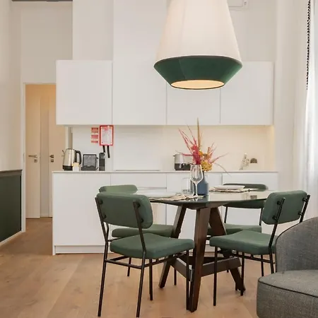 Apart-hotel Ando Living - Santa Justa 77 House