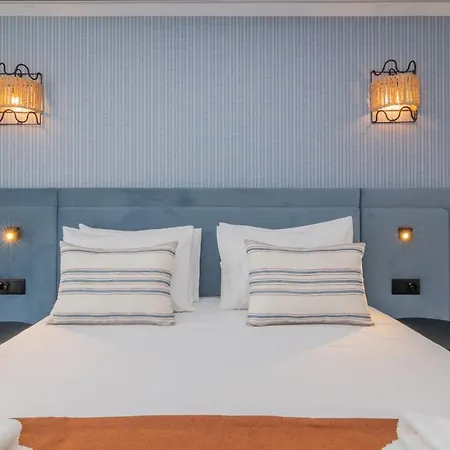 Ando Living - Santa Justa 77 House Lisbon