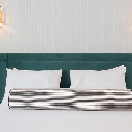 Ando Living - Santa Justa 77 House Лиссабон